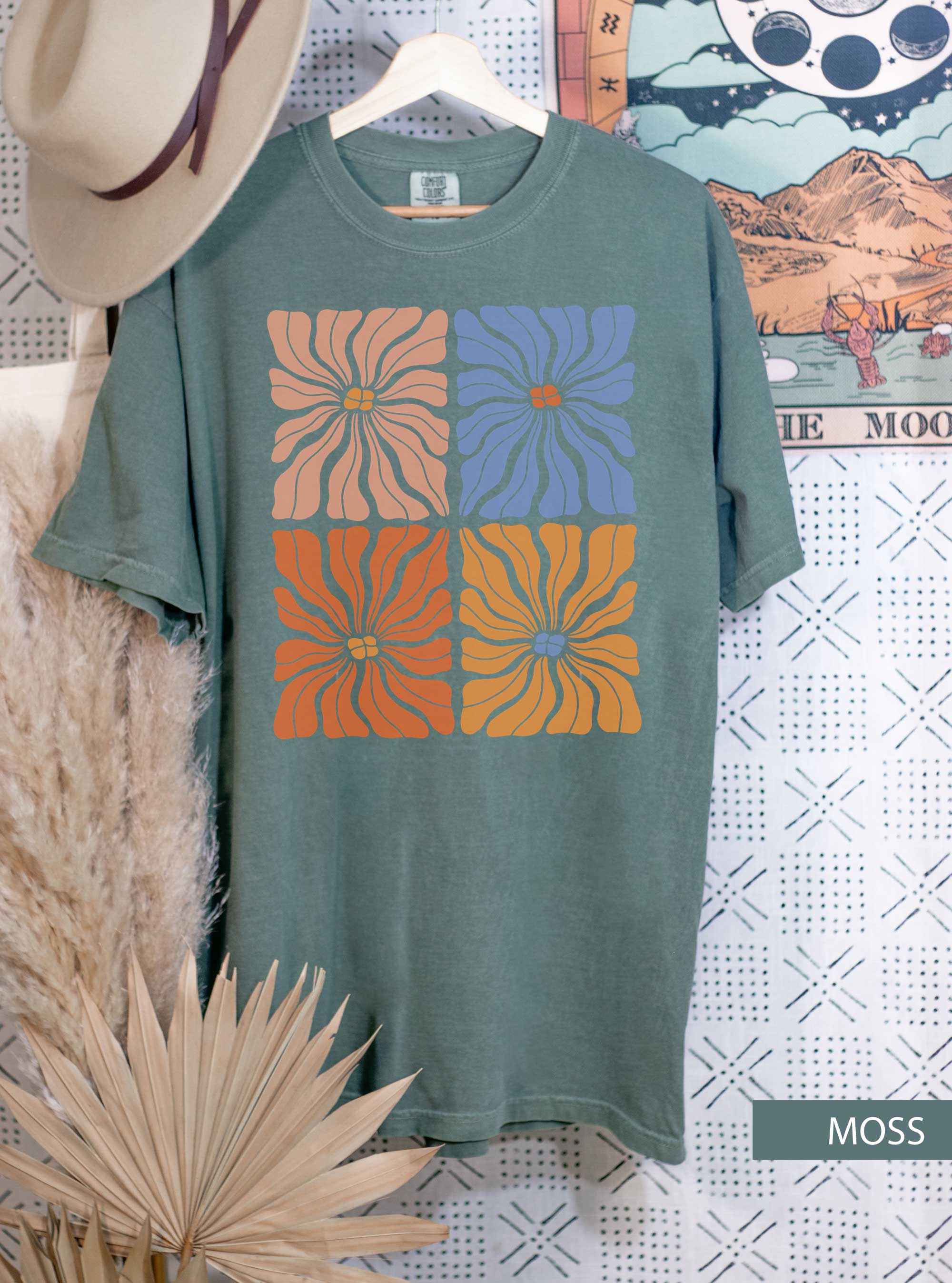 4 Retro Blooms T-Shirt - Lightmind Design